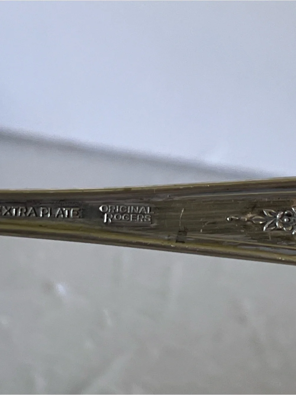 VTG Wm. Rogers Extra Plate Silverplate Pierced Pie Server Floral Motif